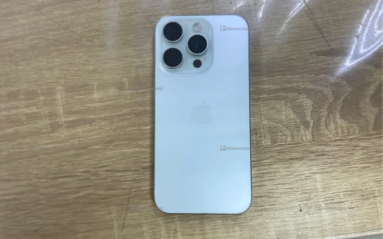 Apple iPhone 15 Pro 8/128 ГБ