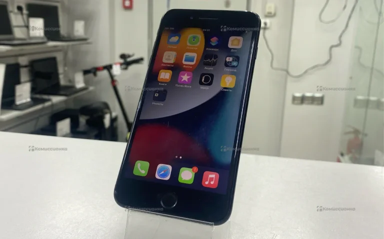 Apple iPhone 7 Plus 3/128 ГБ