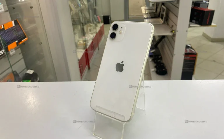 Apple iPhone 11 4/128 ГБ