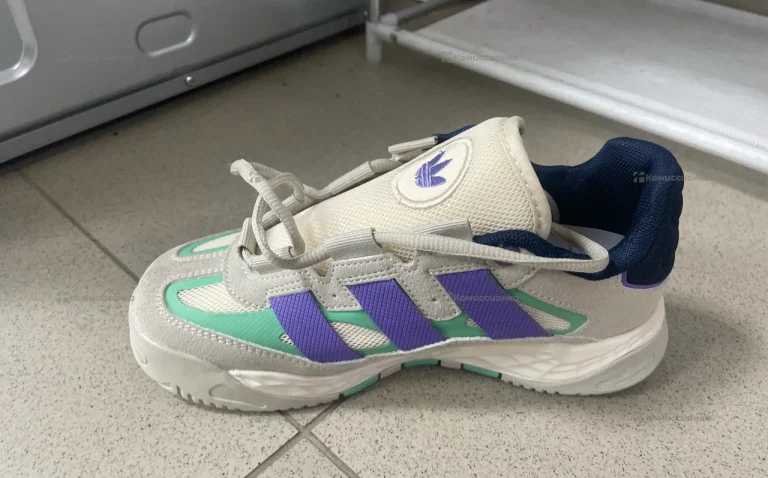 Кроссовки Adidas 36 (беж)