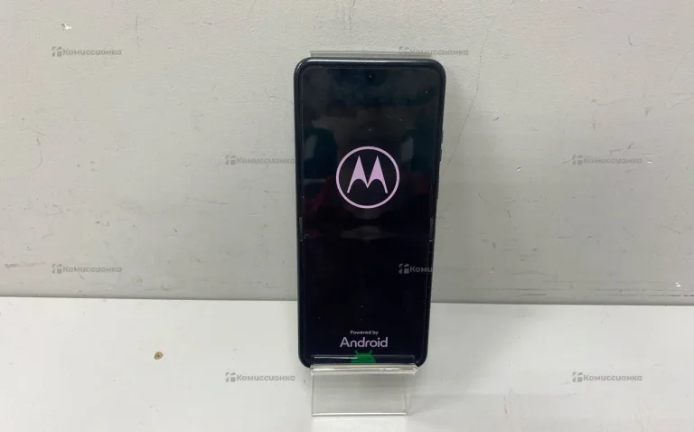 Motorola Razr 50 8/256Gb