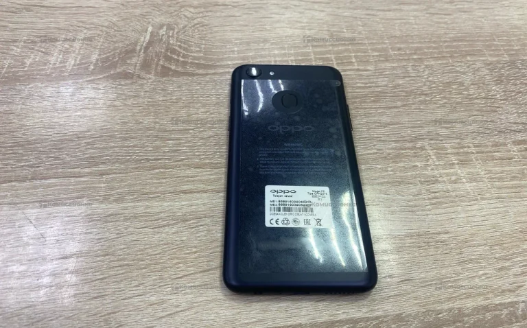 Oppo F5 6/128 ГБ