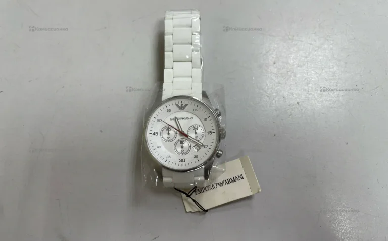 Часы  Armani