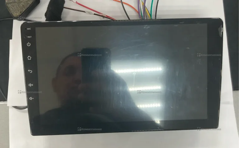 Автомагнитола  TS7 2/32