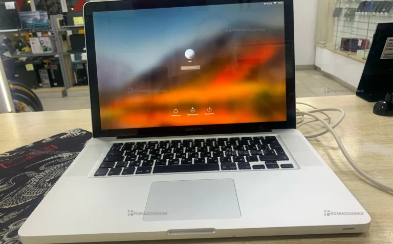 Ноутбук Apple MacBook Pro 15 ( 2011 )