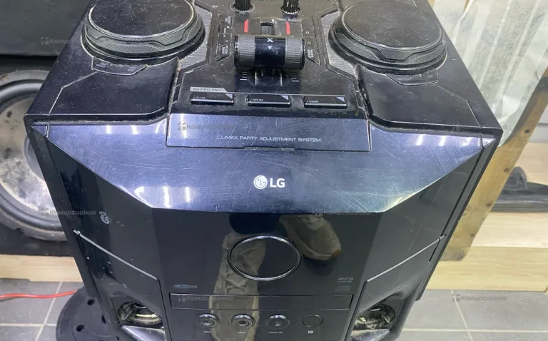 Колонка  LG OM6560 500W