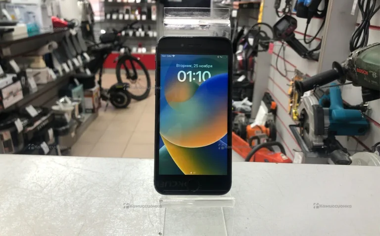 Apple iPhone 8 2/64 ГБ