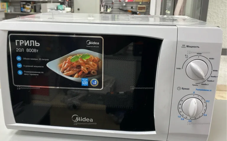 Микроволновая печь  midea mg820cfb