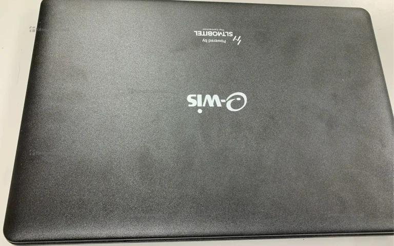 Ноутбук  e-wis