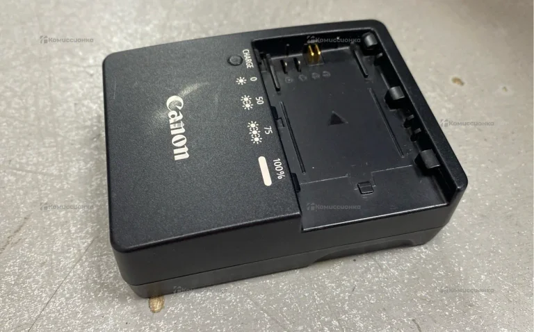 Зарядное устройство Canon LC-E6E
