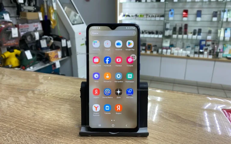 Samsung Galaxy A10 3/32 ГБ