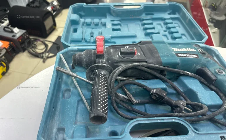 Перфоратор Makita