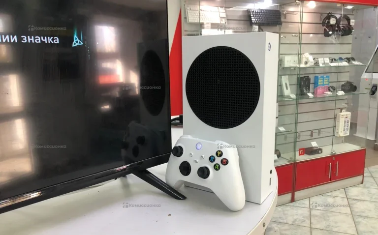 Приставка Xbox Series S 512gb..