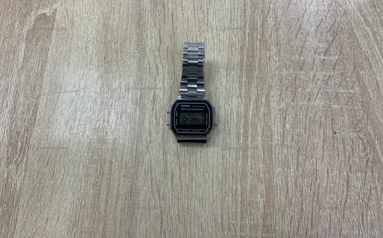 Часы  Casio