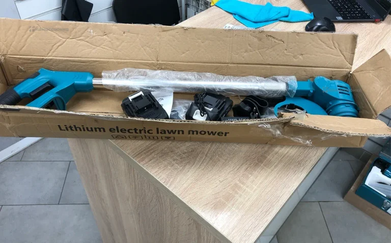 Триммер Makita АКБ (реп)