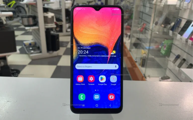 Samsung Galaxy A10 2/32 ГБ