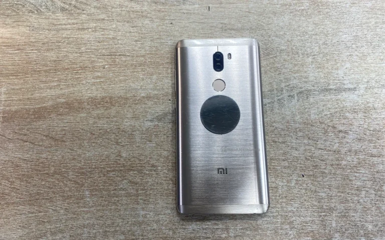 Xiaomi Mi 5s Plus 4/64 ГБ