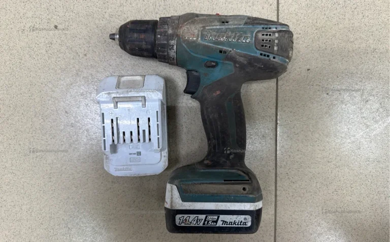Дрель-шуруповерт makita DF347D + доп. АКБ