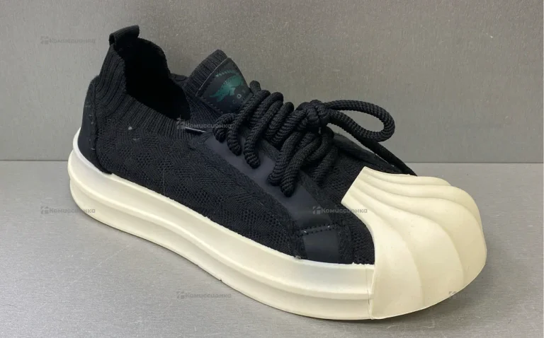 Кроссовки LaCoste 41р
