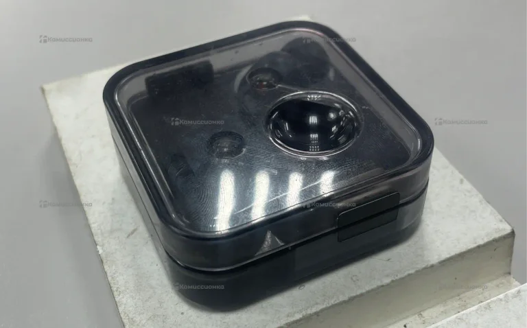 Наушники  nothing