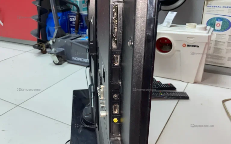 Телевизор Sharp LC-40LE530