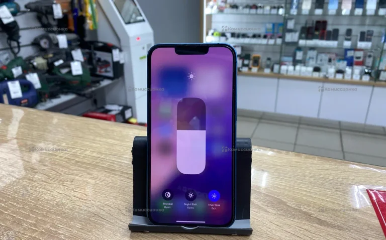 Apple iPhone 13 4/128 ГБ