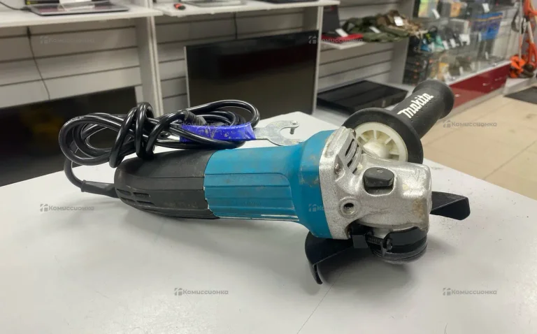 УШМ   Makita mt5030