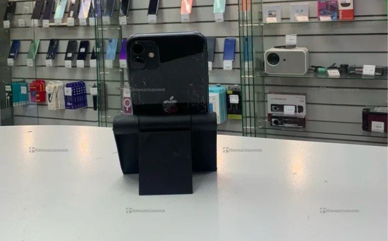 Apple iPhone 11 4/128 ГБ