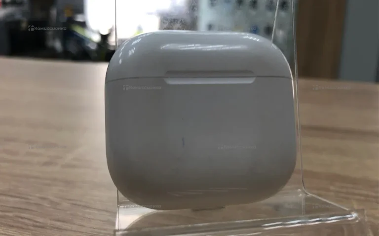 Наушники AirPods 4