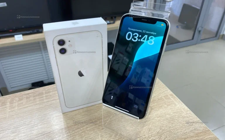 Apple iPhone 11 4/64 ГБ
