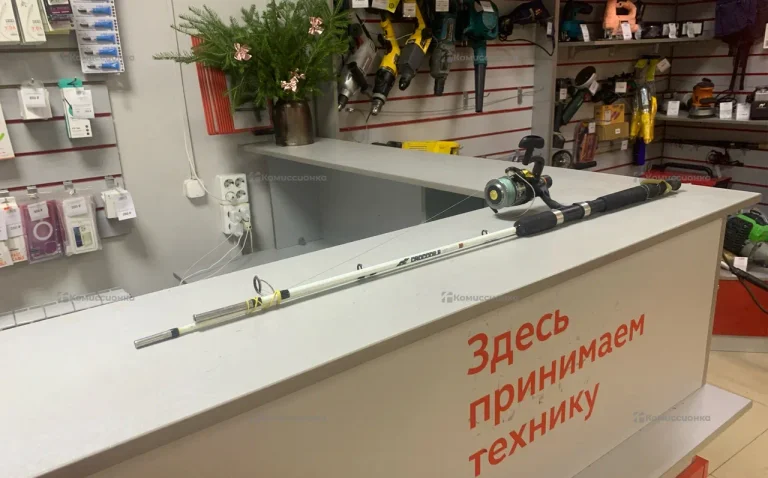 Удочка белая со спинингом
