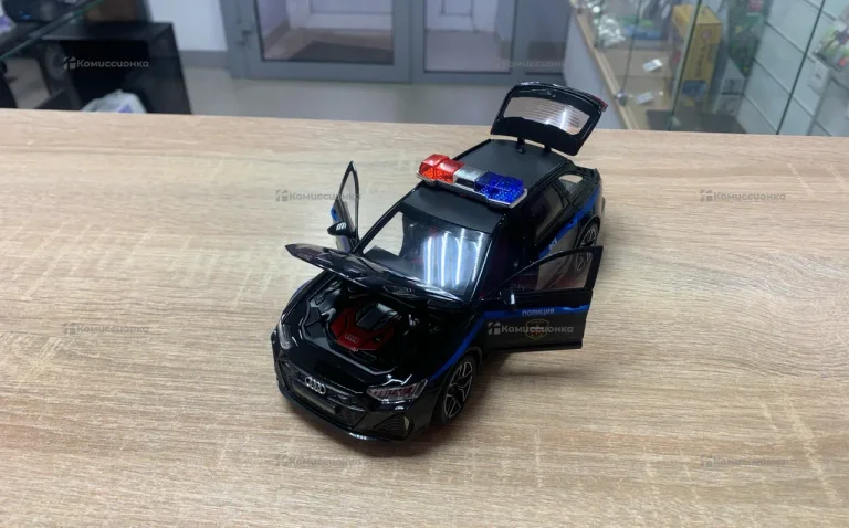 Машинка Audi ФСБ