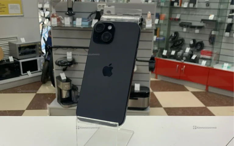 Apple iPhone 15 6/128 ГБ