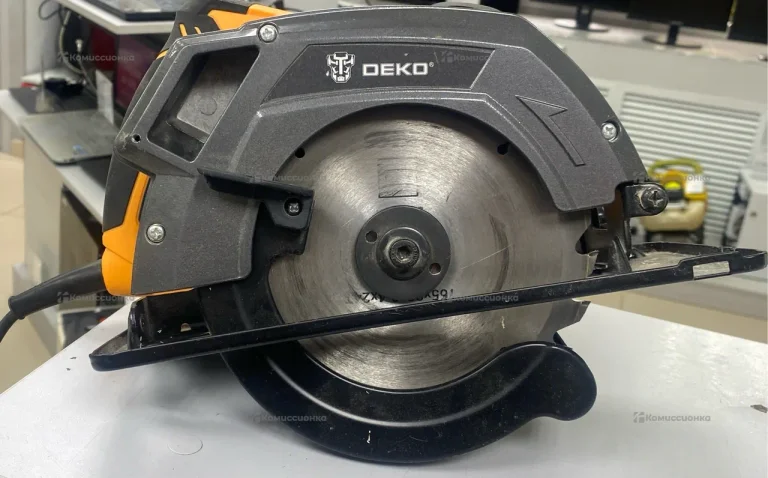 Дисковая пила DEKO DKCS1500-160