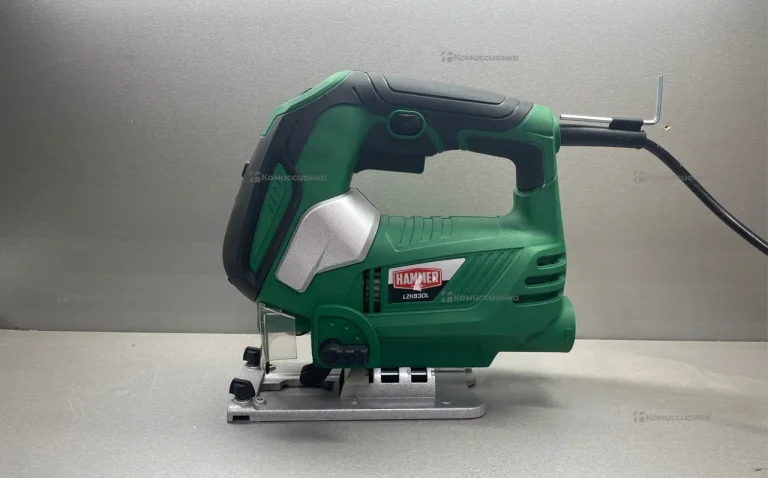 Электролобзик Hammer LZK930L
