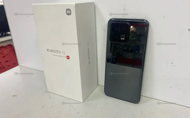 Xiaomi 13 8/256 ГБ