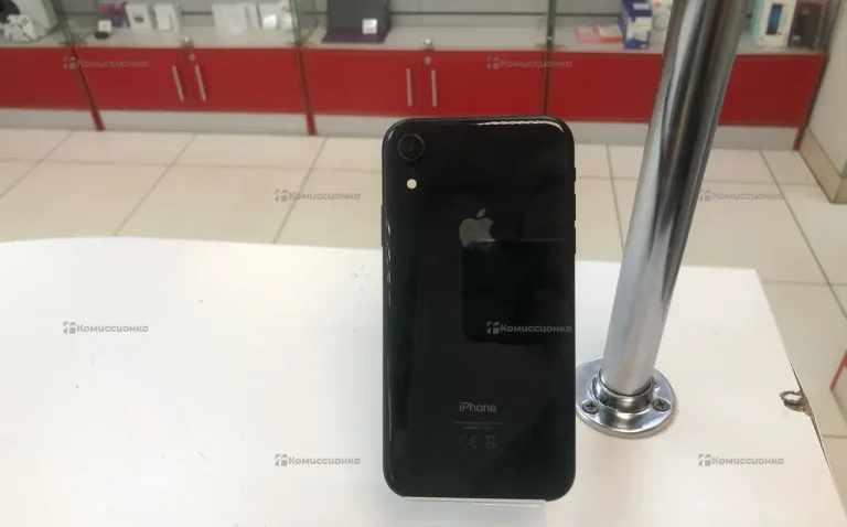Apple iPhone XR 3/64 ГБ