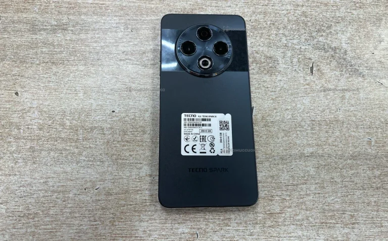 Tecno Spark 30 8/256 ГБ