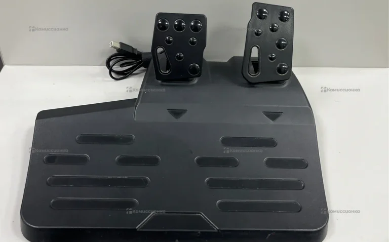 Игровой руль с педалями Sven GC-W900