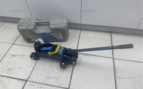 Купить Домкрат подкотной 3Т б/у , в Казань Цена:1500рублей