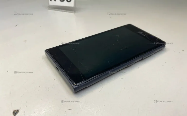 Nokia Lumia 735 1/8 ГБ