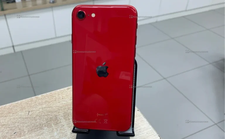 Apple iPhone SE (2020) 3/64 ГБ