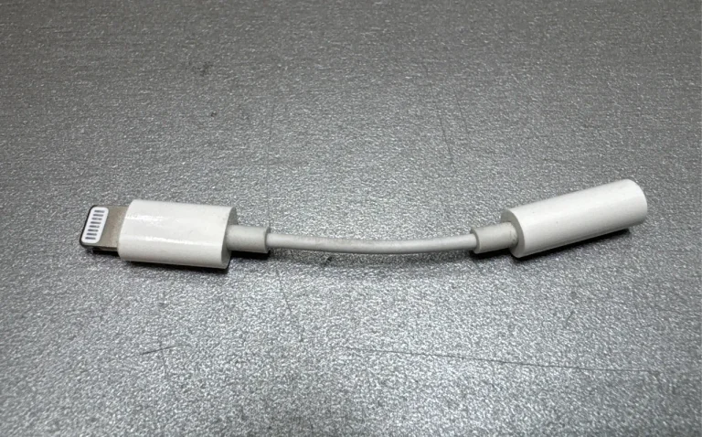 Переходник Lighting-AUX