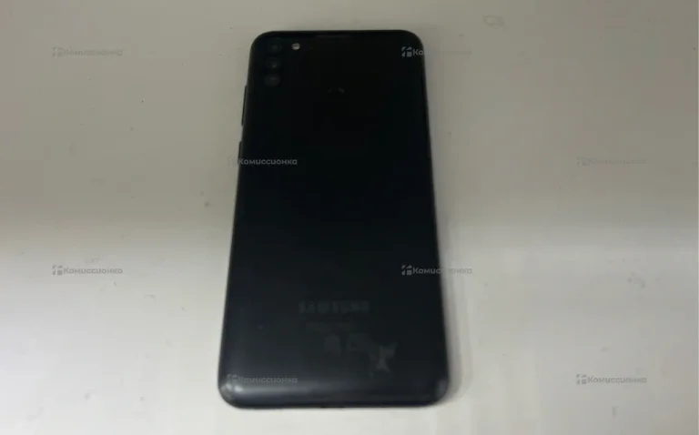 Samsung Galaxy M11 3/32 ГБ