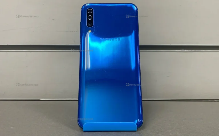 Samsung Galaxy A50 4/64 ГБ
