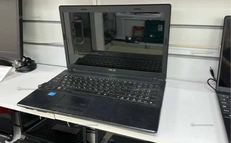 Ноутбук ASUs