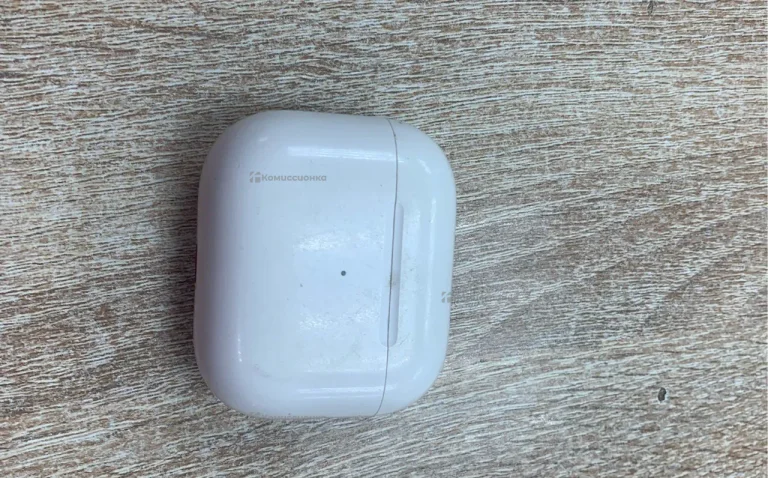 Кейс для AirPods 3 с правым наушником