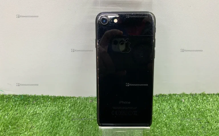 Apple iPhone 7 2/32 ГБ