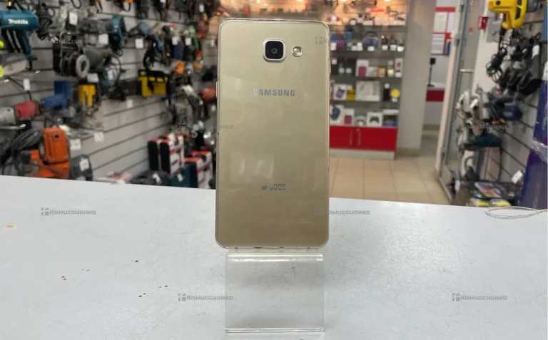 Samsung Galaxy A5 (2016) 2/16 ГБ