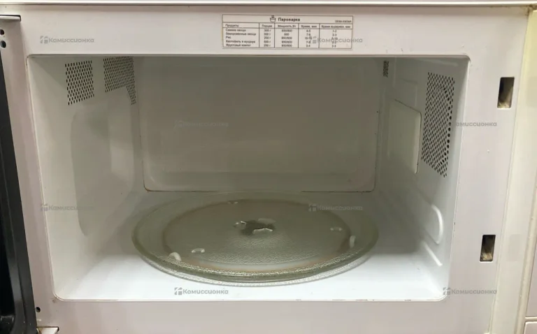 Микроволновая печь  Samsung  M1736NR